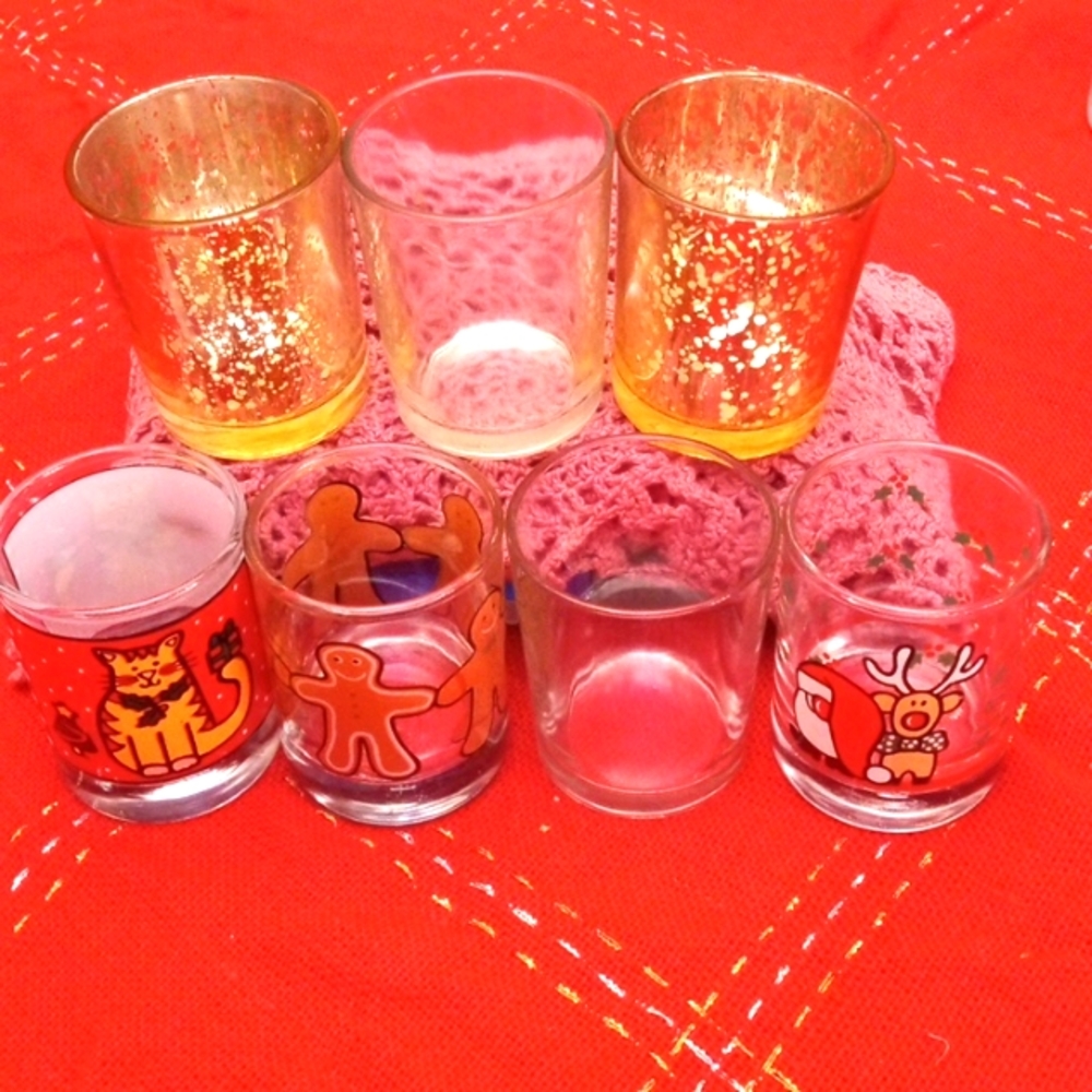 Assortment of holiday decor
